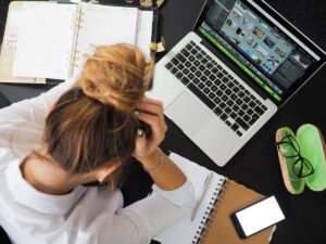Marketer pusing ROAS iklan turun